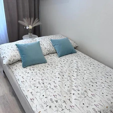 Apartamento 15 Crystal Plaza *